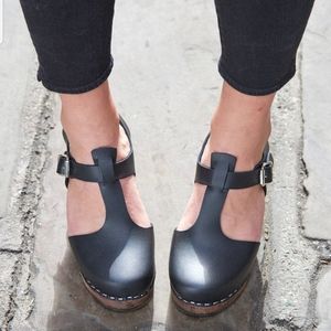 Lotta from Stockholm T-Bar Navy Dark Clogs,38 HTF